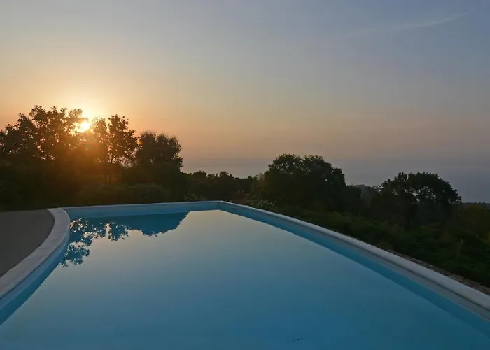 Villa vista mare con Piscina Privata a Cefalù * Cefalù